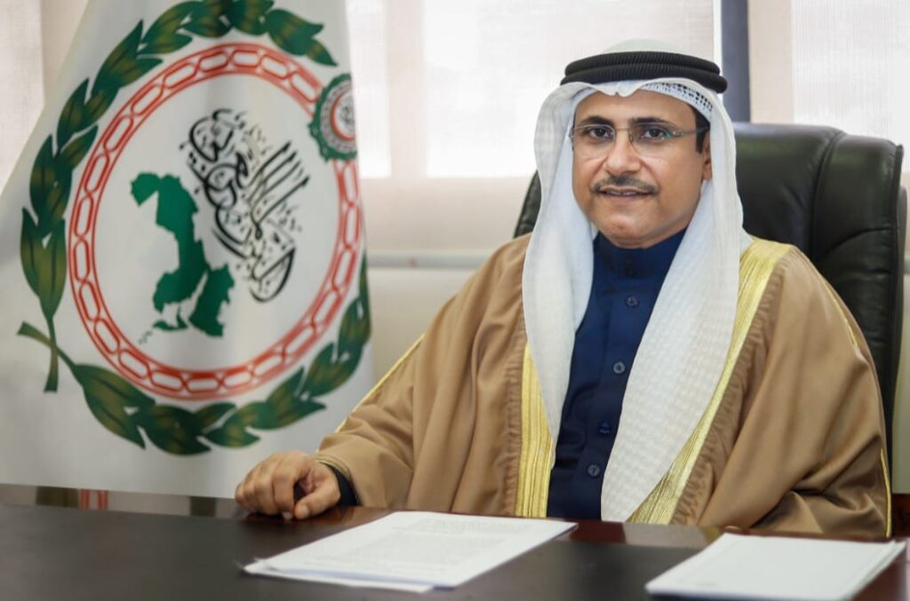 رئيس البرلمان العربي يهنئ خادم الحرمين الشريفين