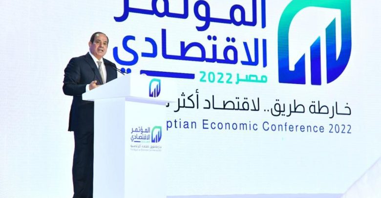 الدكتور أحمد الشناوي يعدد أهم السمات وتوصيات المؤتمر الاقتصادي