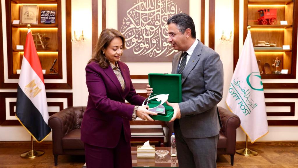 رئيس البريد المصري يستقبل مفوض الاتحاد الإفريقي للبنية التحتية والطاقة والمعلوماتية والسياحة في الاتحاد الإفريقي