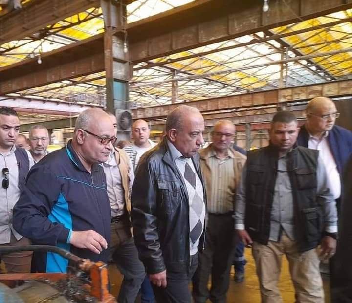 في زيارة مفاجئة.. وزير قطاع الأعمال العام يتفقد شركة النحاس المصرية بالإسكندرية