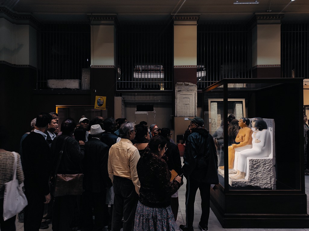 هاتف Xiaomi 12T Pro من شاومي يقوم بجولة حية داخل المتحف المصري