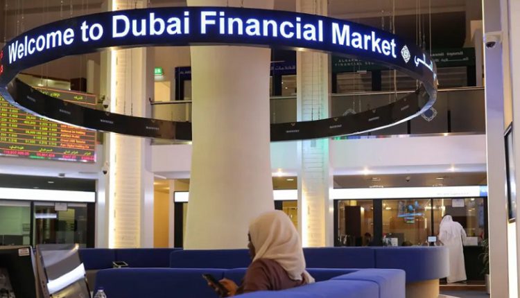 بورصة دبي تفقد 0.28% بضغط هبوط قطاعي العقارات والصناعة   