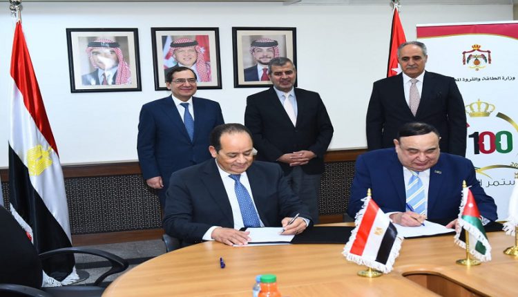 وزير البترول ونظيره الأردني يشهدان توقيع اتفاقيتي تعاون بقطاع الغاز الطبيعي   