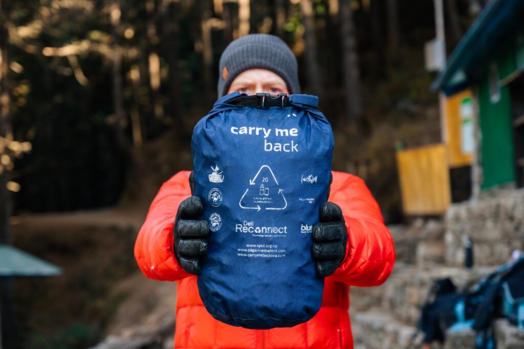 تعزيز الاقتصاد الدائري على جبل ايفرست