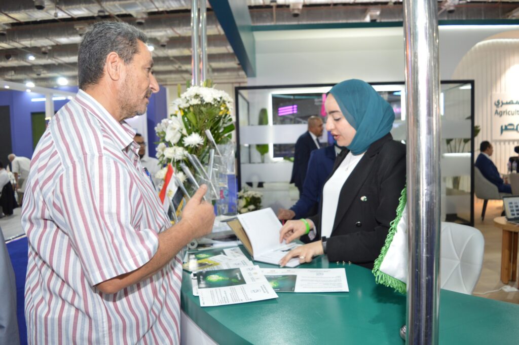 البنك الزراعي المصري يستعرض أحدث برامجه التمويلية لتنمية القطاع الزراعي بمعرض صحارى