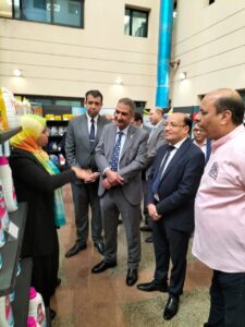  مصر للبترول افتتاح معرض منتجاتنا من الزيوت والكيماويات بمقر شركة بتروجاس