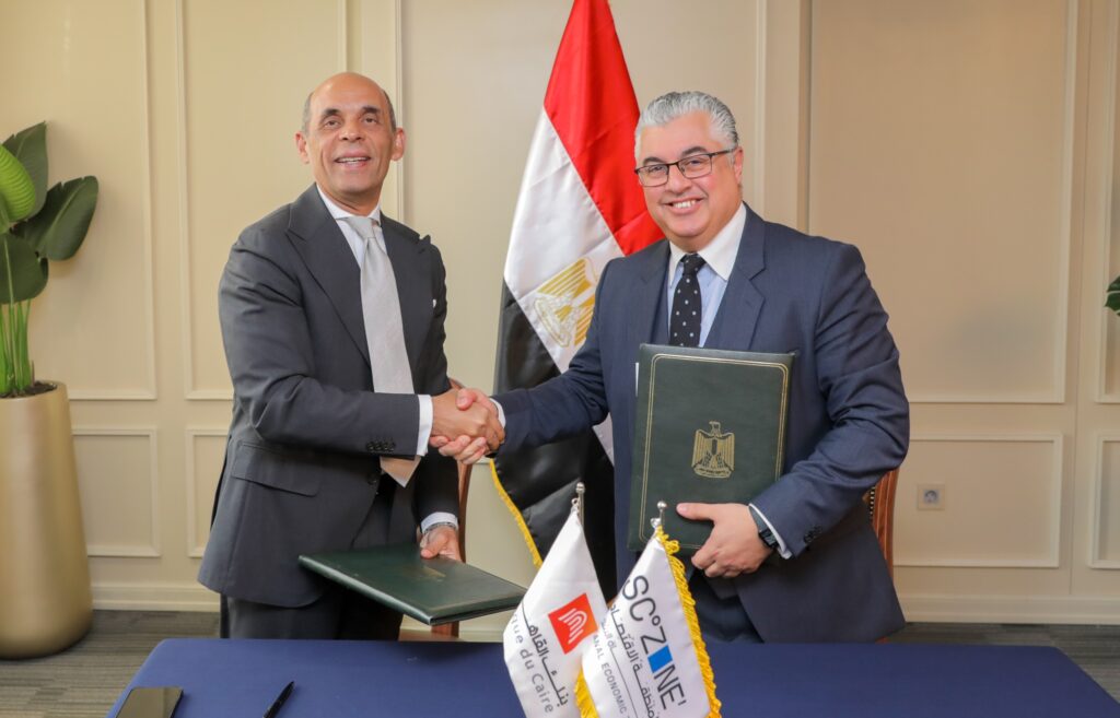 اقتصادية قناة السويس توقع بروتوكول تعاون مع بنك القاهرة لدعم الخطة الترويجية للمنطقة   