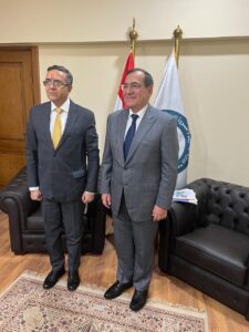 الملا :  يستقبل السفير الهندى بالقاهرة لتعزيز التعاون بين البلدين