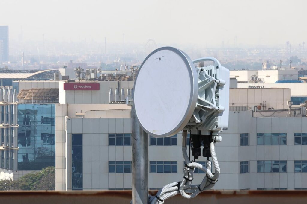 Huawei and Vodafone Egypt Launch World’s First commercial 25 Gbps Microwave Link in E-Band