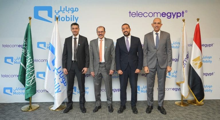 موبايلي والمصرية للاتصالات 