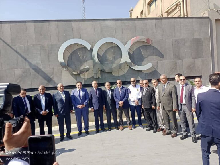 محافظ القاهرة ورئيس شركة التعاون للبترول : يفتتحان أول محطة وقود بحي الشرابية 