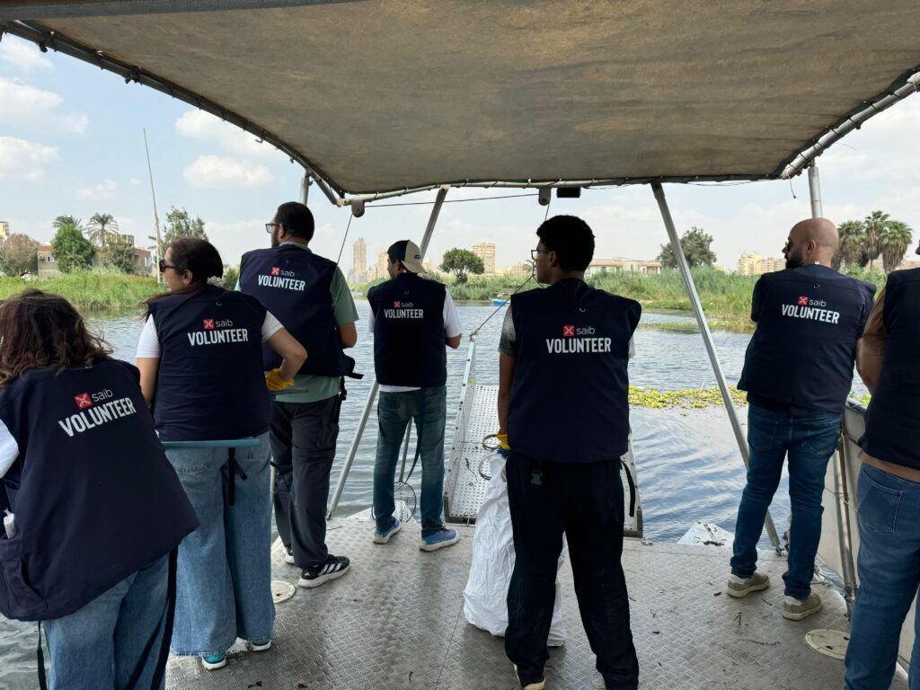 saib ينظم يوماً تطوعياً لتنظيف مياه النيل بجزيرة القرصاية بالجيزة ..صور 