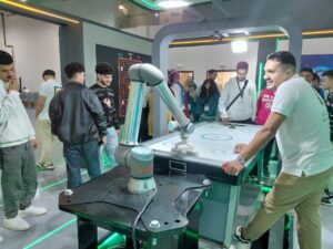 نبض المستقبل: الدورة الخامسة لمعرض «Connecta» تتحول إلى ساحة تفاعلية للشباب