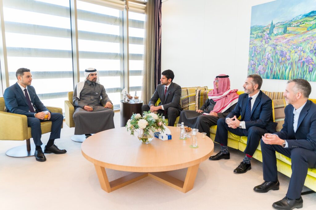 سمارى وراية القابضة 