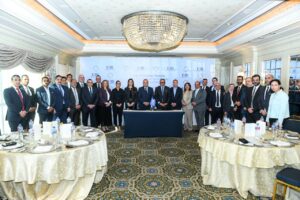 يوقع اتفاقية شراكة وتمويل مع باراديس للنسيج لإقامة أكبر مصنع أقمشة بالمنطقة الحرة  بالإسكندرية